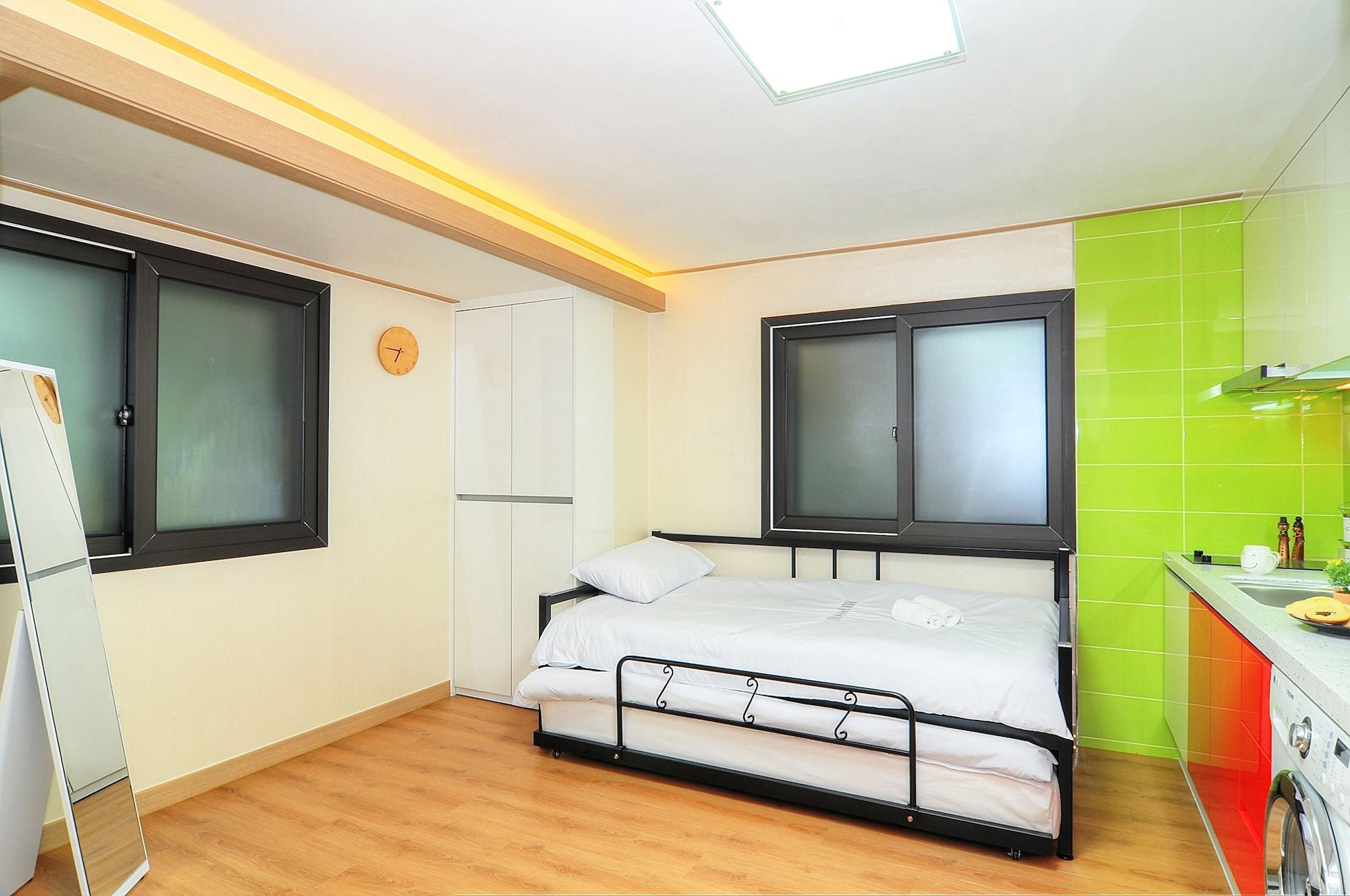 Hostel Kw Sinsa Сеул Екстер'єр фото